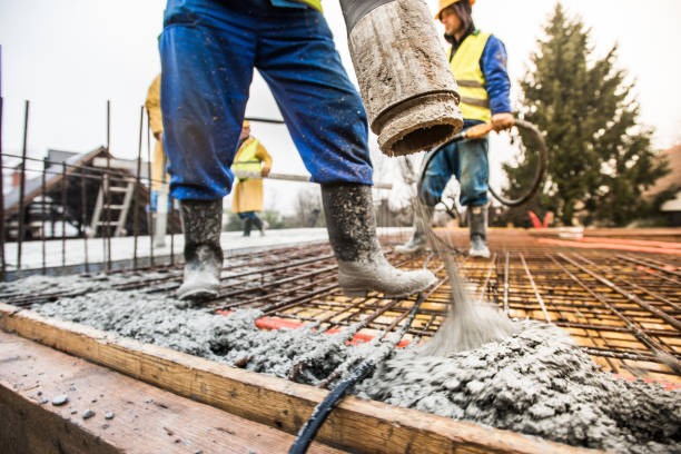 Best Commercial Concrete Contractor  in Chickasaw, AL